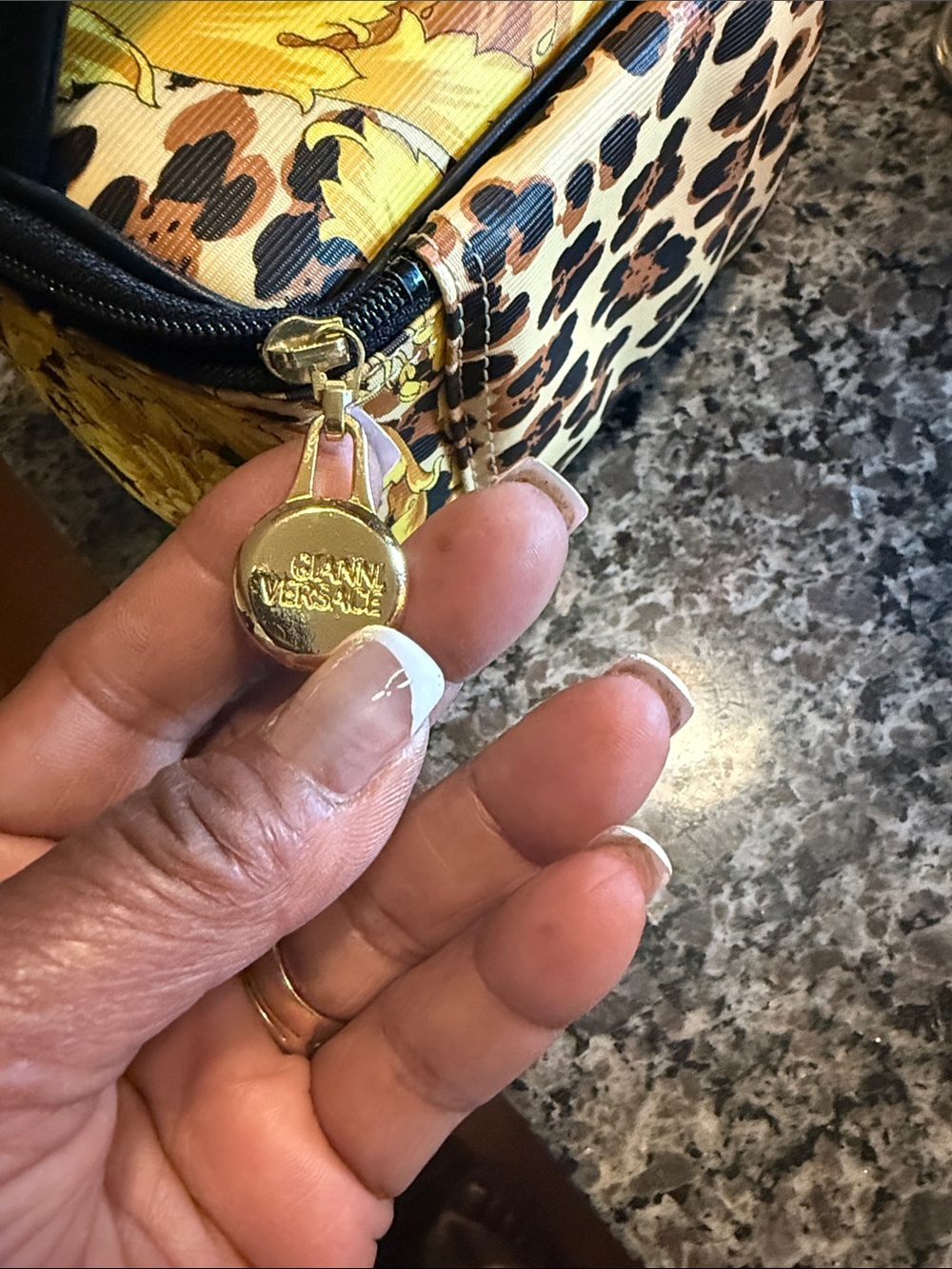 Versace bag - Picture 5 of 5